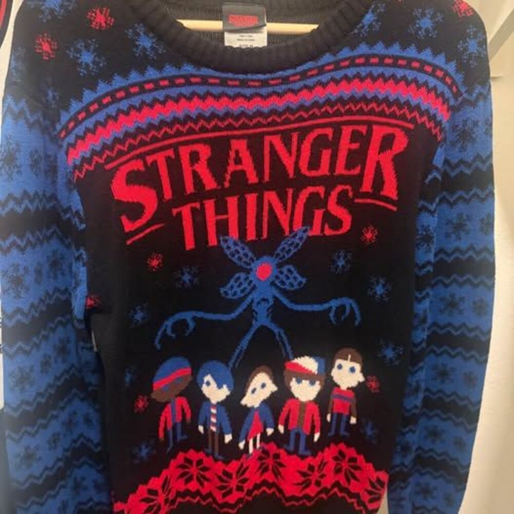 Netflix Stranger Things Christmas Sweater Size M